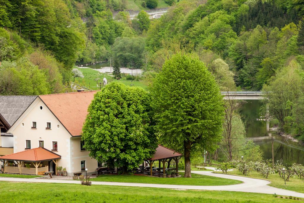 Villa Tourist Farm Zelinc à Cerkno Extérieur photo