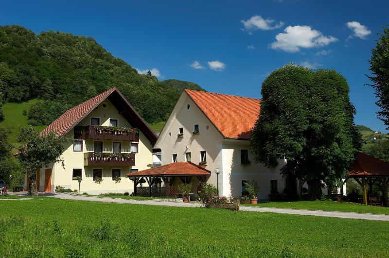 Villa Tourist Farm Zelinc à Cerkno Extérieur photo